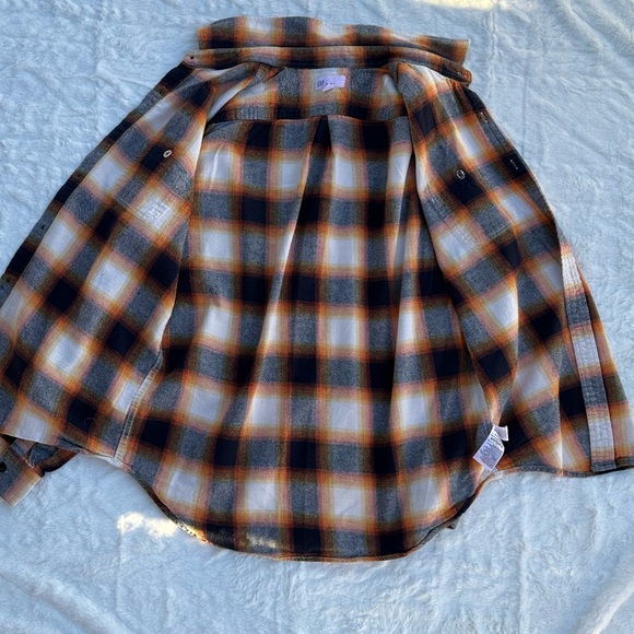 Gap Man’s L Flannel Shirt - Picture 2 of 13